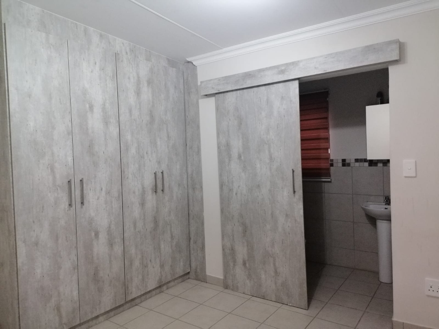 To Let 3 Bedroom Property for Rent in Waterval East North West